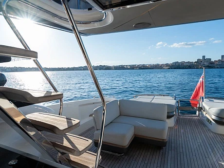 Яхта Princess S78 2021 9