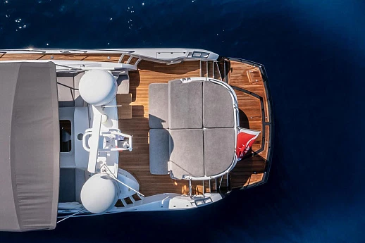 Sunseeker Predator 74 yacht 2011 13