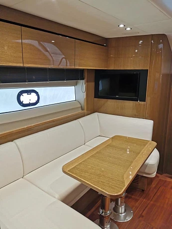 Яхта Princess V50 Open 2018 6