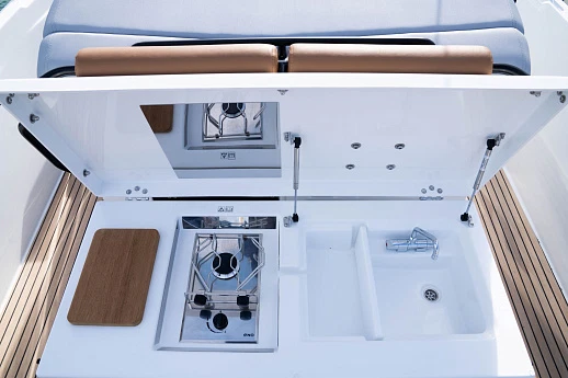 Яхта Beneteau Flyer 9 SPACEdeck  9