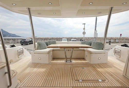 Яхта Sunseeker Manhattan 73 2012 14