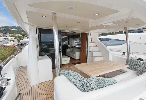 Яхта Sunseeker Manhattan 73 2012 12