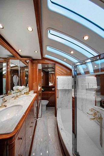 Benetti Legend 85 yacht 2008 4