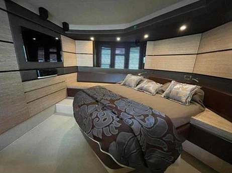 Яхта Azimut 53 Fly 2011 11