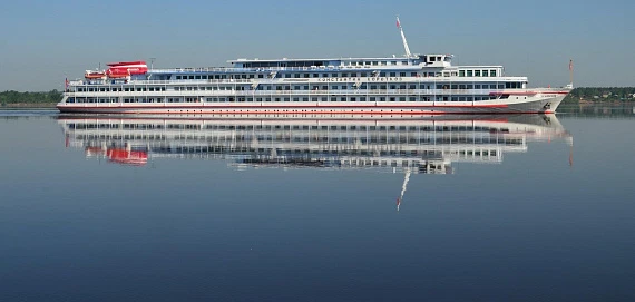 Теплоход "Константин Коротков"