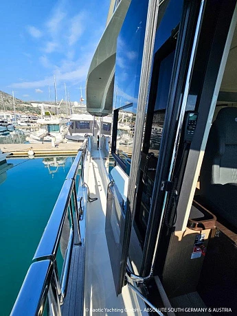 Absolute 60 Fly yacht 2022 8