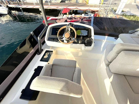 Яхта Beneteau Monte Carlo 52 2022 4