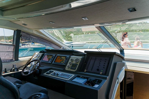 Яхта Azimut 62S Italia 2015 10