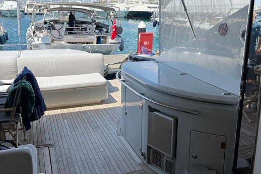 Sunseeker Predator 74 yacht 2010 7