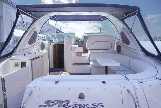 Яхта Cruisers Yacht 370 Express 2006 5