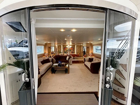 Horizon 122 yacht 2009 21