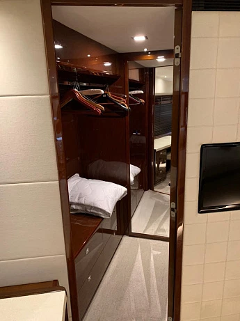 Яхта Princess 98 MY 2012 14