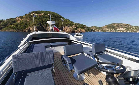 Яхта Galeon 510 SKYDECK  7