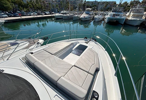 Яхта Sunseeker Predator 55 EVO 2021 3