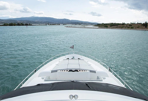 Sunseeker 75 yacht 2016 13