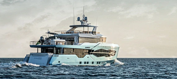 Яхта Numarine 32XP  4