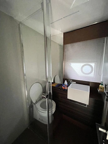 Яхта Ferretti 670 2021 2