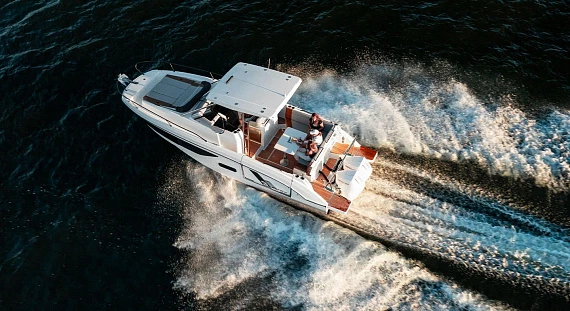 Beneteau Flyer 9 SUNdeck yacht  1