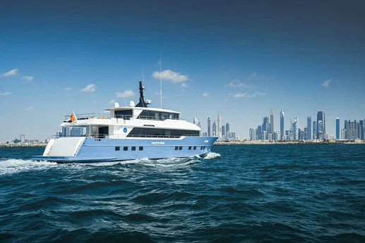 Nomad 95 SUV yacht  6