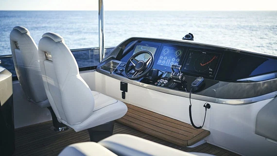 PRINCESS Y72 yacht  9