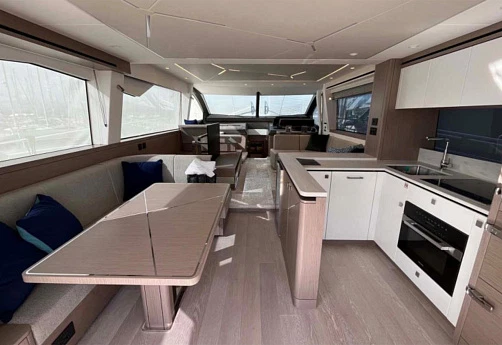 Sunseeker Manhattan 68 yacht 2023 7