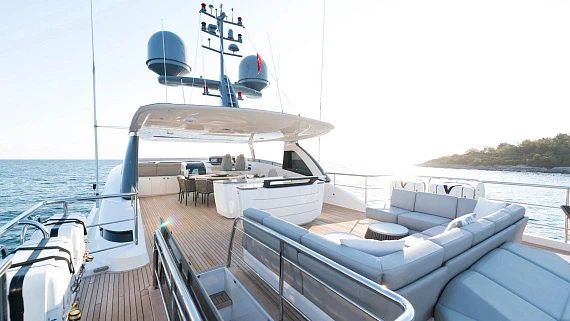 Яхта Princess 35 2015 6