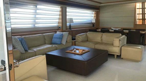Яхта Ferretti 881 2012 13