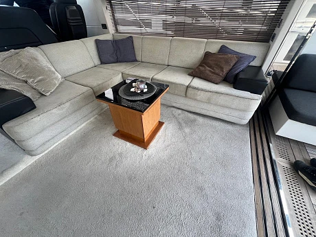 Яхта Sunseeker Predator 64 2011 1