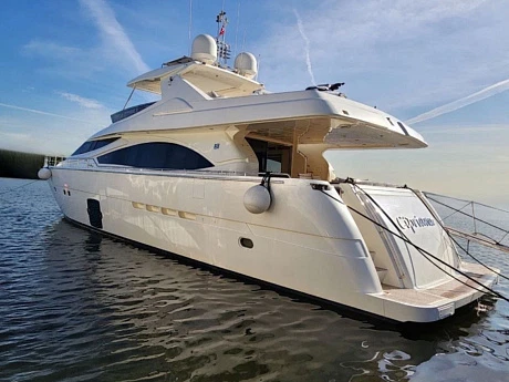Ferretti 830 yacht 2010 1