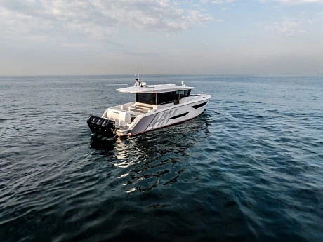 Яхта Oryx 47 LX  1