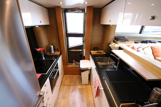 Яхта Princess 82 2015 10