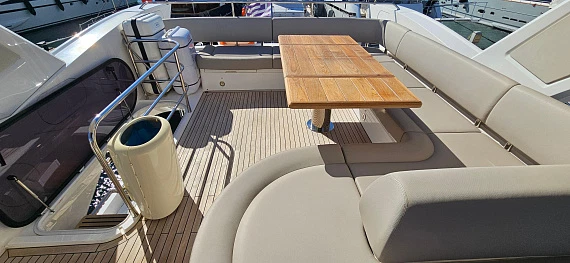 Sunseeker Manhattan 66 yacht 2019 14