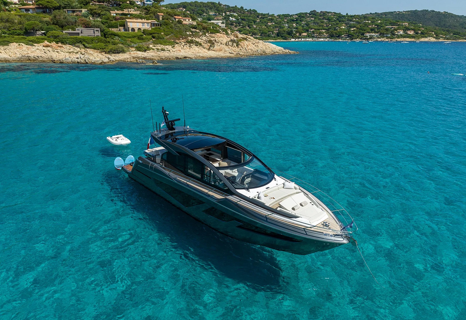 Sunseeker Predator 65