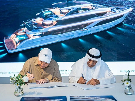 Majesty Yachts объявила о продаже первой суперъяхты Majesty 145