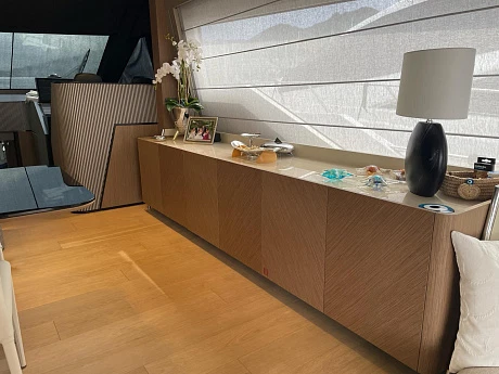 Яхта Ferretti 720 2023 10