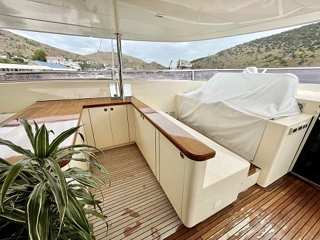 Horizon 122 yacht 2009 31