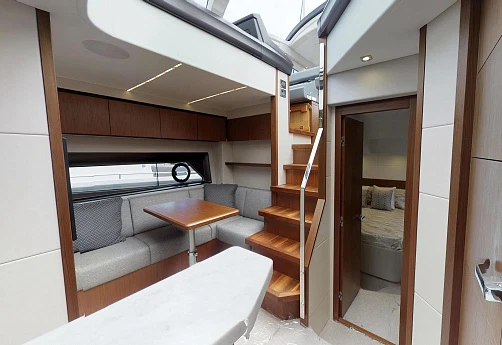 Яхта Sunseeker Predator 50 2019 6