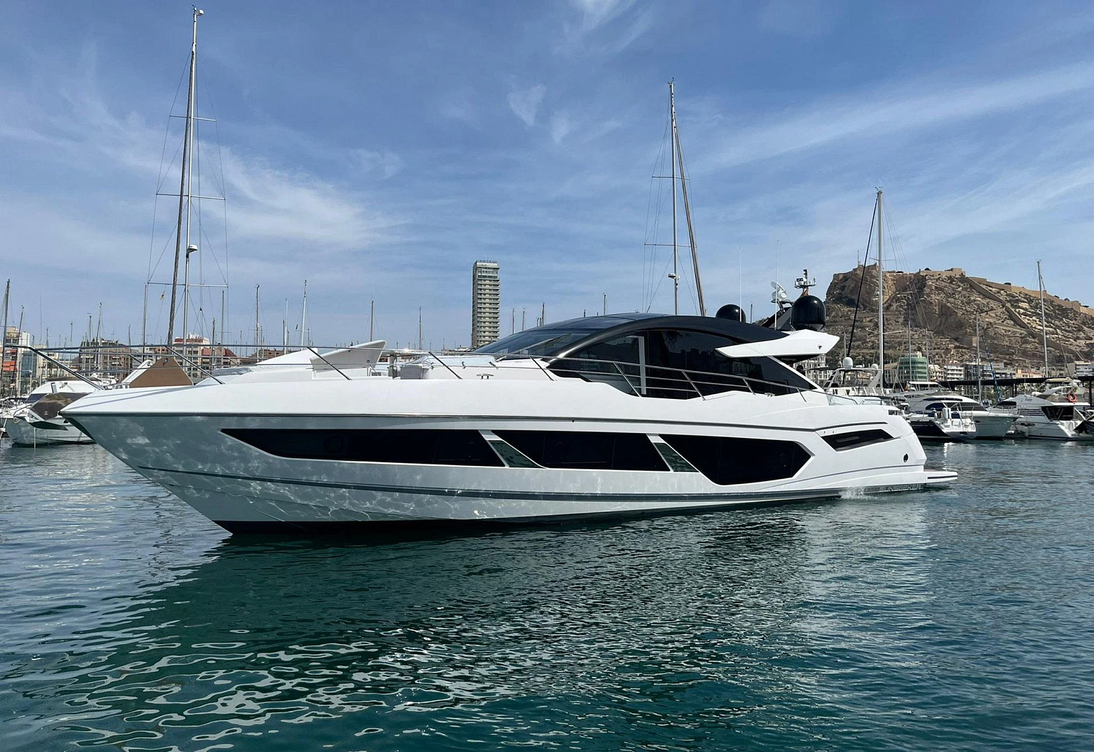 Sunseeker Predator 75