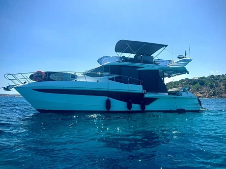 Яхта Galeon 460 Fly 2022 3