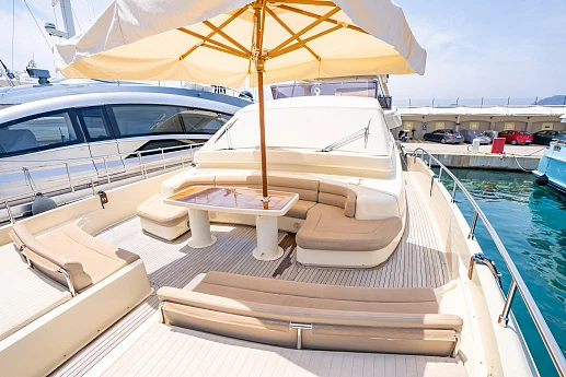 Ferretti Altura 840 yacht 2010 6