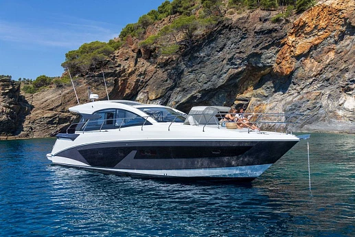 Яхта Beneteau Gran Turismo 45  7