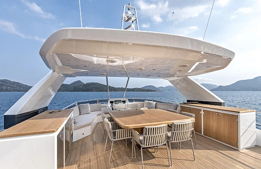 Яхта Numarine 26XP  8