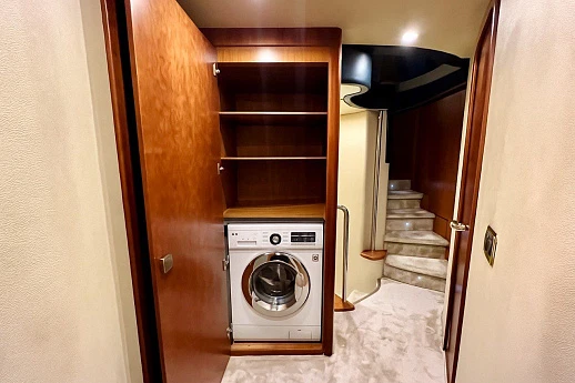 Azimut 62 yacht 2008 14