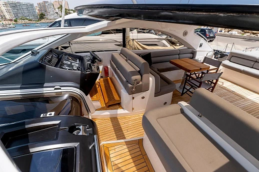 Яхта Sunseeker Predator 60 2010 9