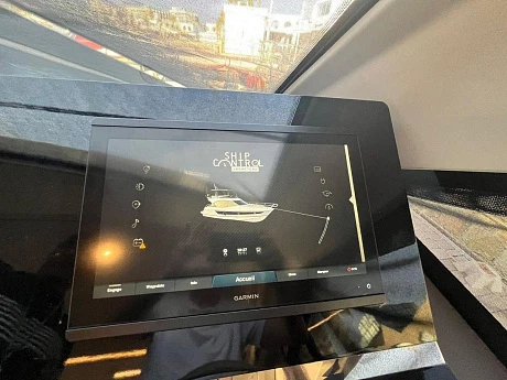 Яхта Beneteau Monte Carlo 52 2022 12