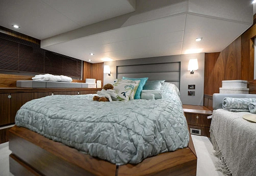 Sunseeker San Remo yacht 2014 12