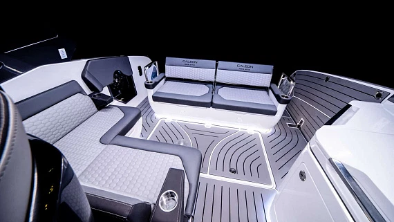 Яхта Galeon 325 GTO  8