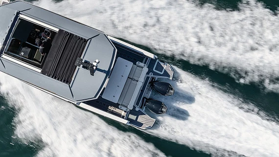 Saxdor 320 GTC yacht  5