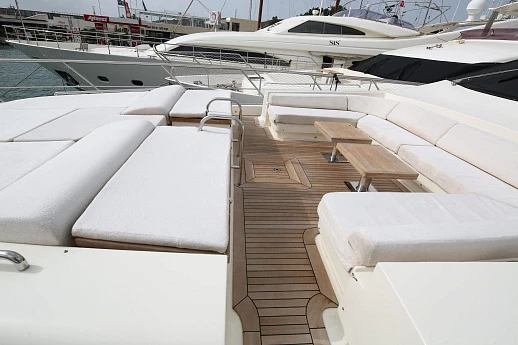 Яхта Azimut 100 Leonardo 2010 4