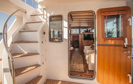 Selene 50 Voyager Sedan yacht  2